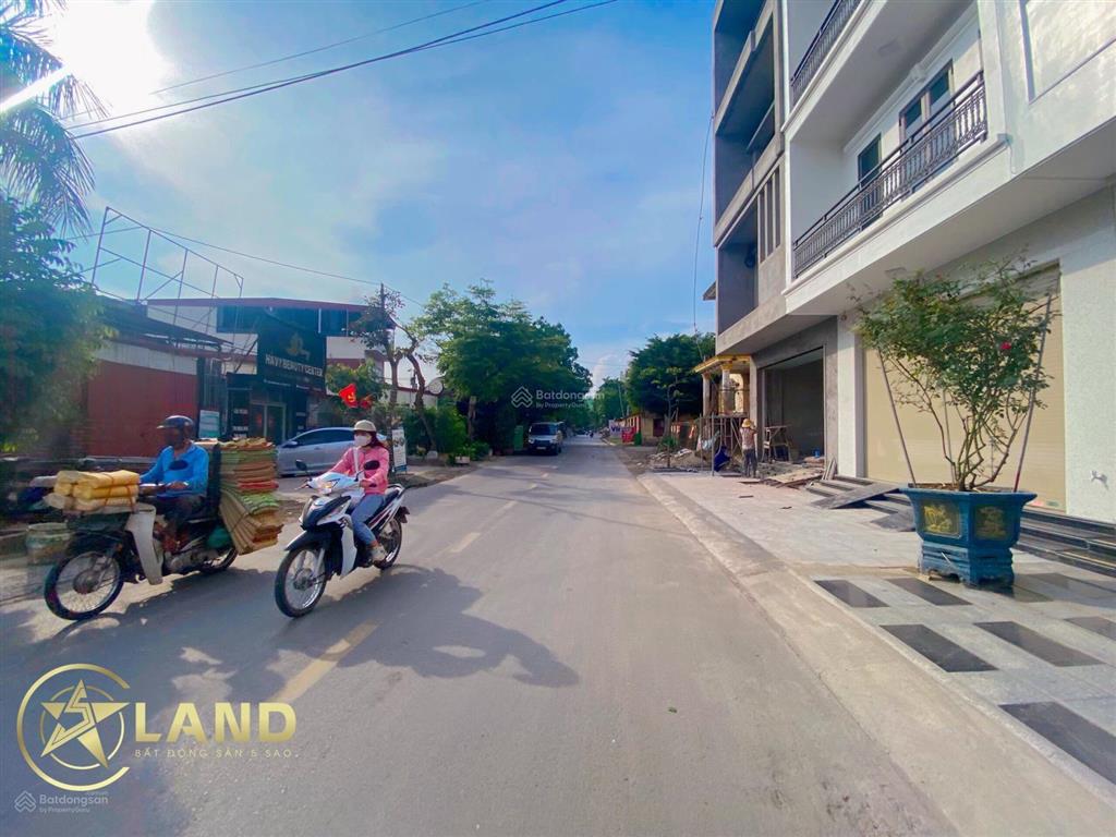 Bán nhà mặt đường quán nam, vị trí đẹp, trung tâm tuyến phố 85m2, nhà 4 tầng, không có căn thứ hai