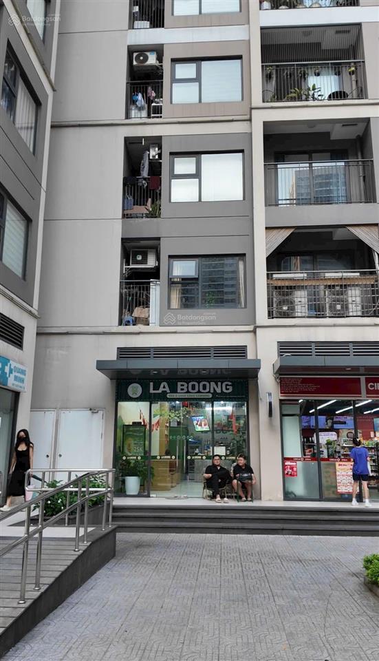 Chính chủ bán căn shop chân đế mặt sảnh tòa v1 the victoria