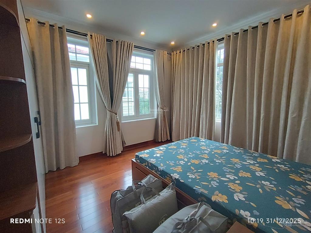 Cho thuê căn biệt thự splendora full nội thất đẹp