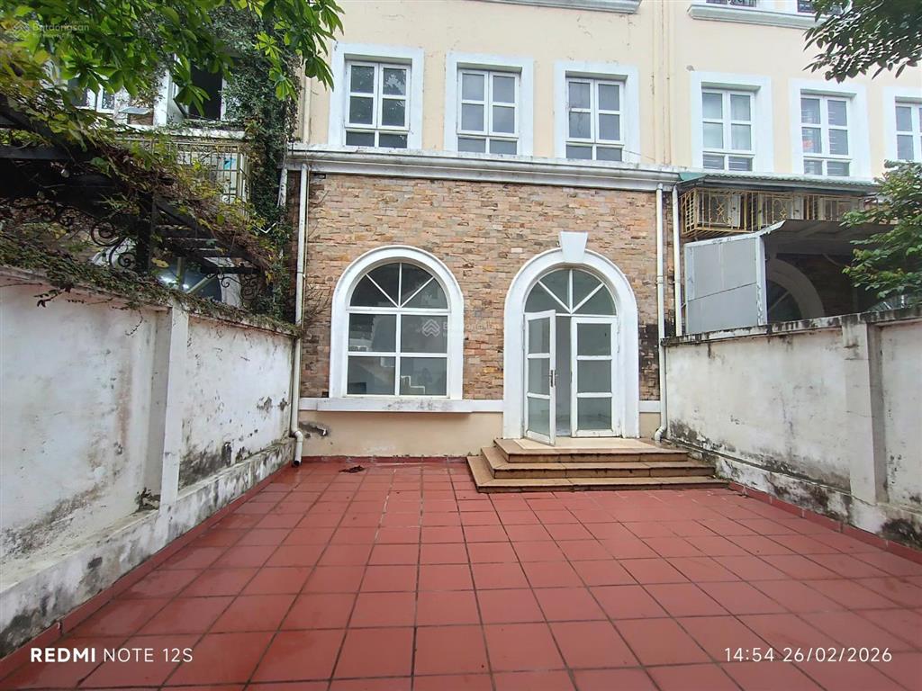 Cho thuê shophouse mặt đường đôi 39m khu vistalago