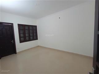 Cho thuê nhà liền kề đường hoàng ngân để ở hoặc làm văn phòng