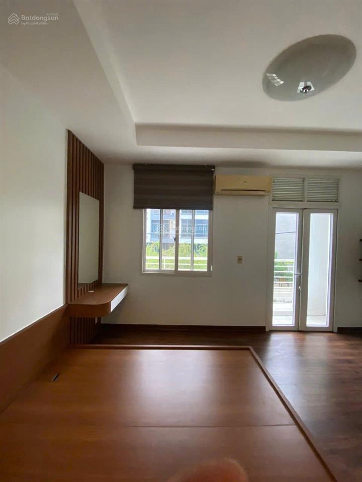 Cần cho thuê căn biệt thự full đồ đẹp tại splendora villa