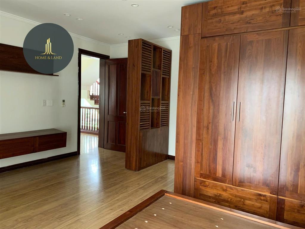 Cho thuê căn biệt thự đơn lập tại kđt mailand hanoi city
