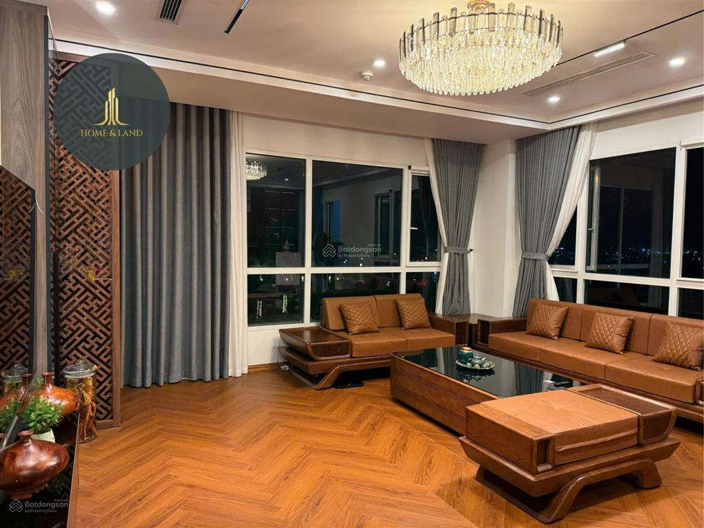 Bán căn hộ essensia 144.5m2 full nội thất 3pn 2vs ban công tây bắc, giá 10 tỷ