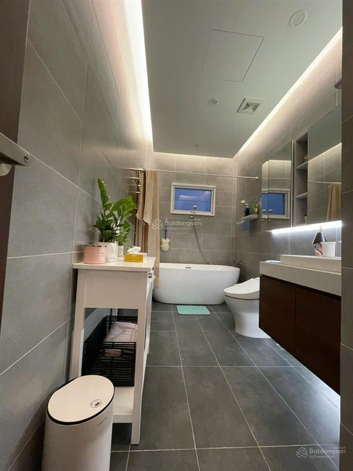 Cho thuê căn hộ 4pn  4vs 178m2 tại essensia  mailand hanoi city