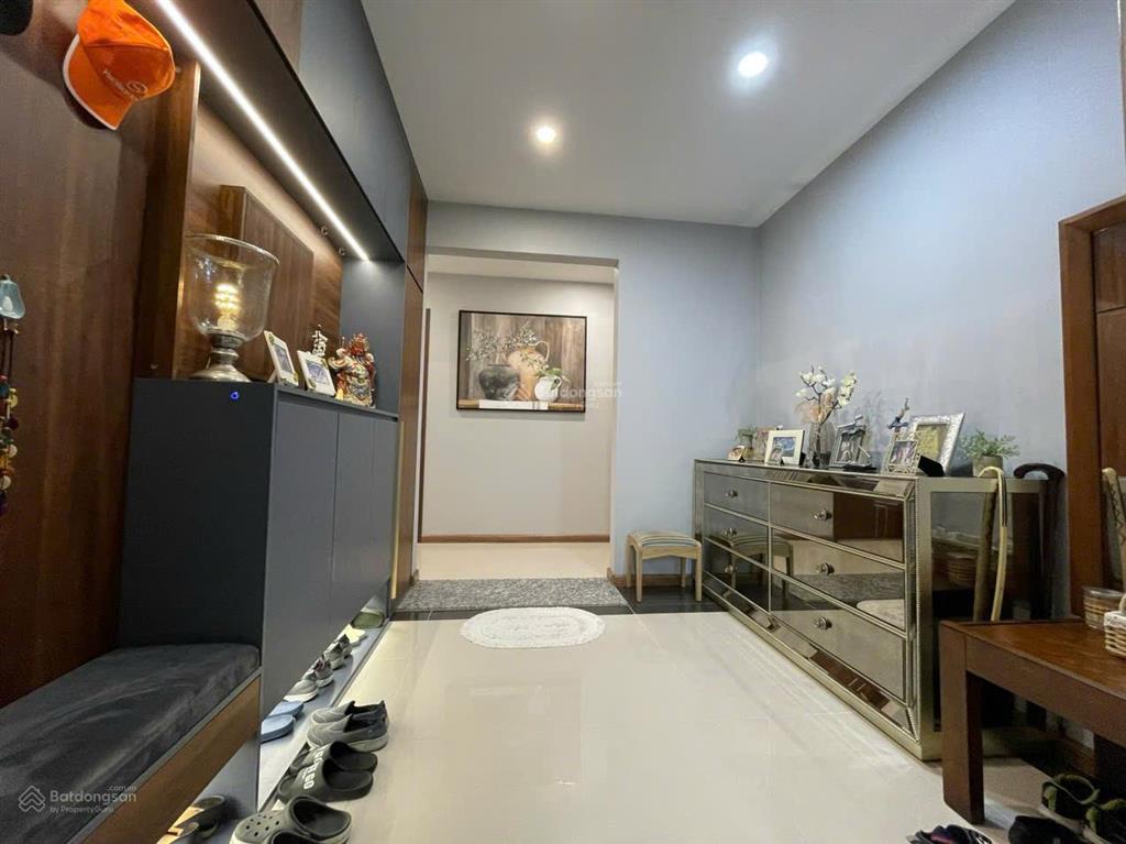 Cho thuê căn hộ 4pn  4vs 178m2 tại essensia  mailand hanoi city