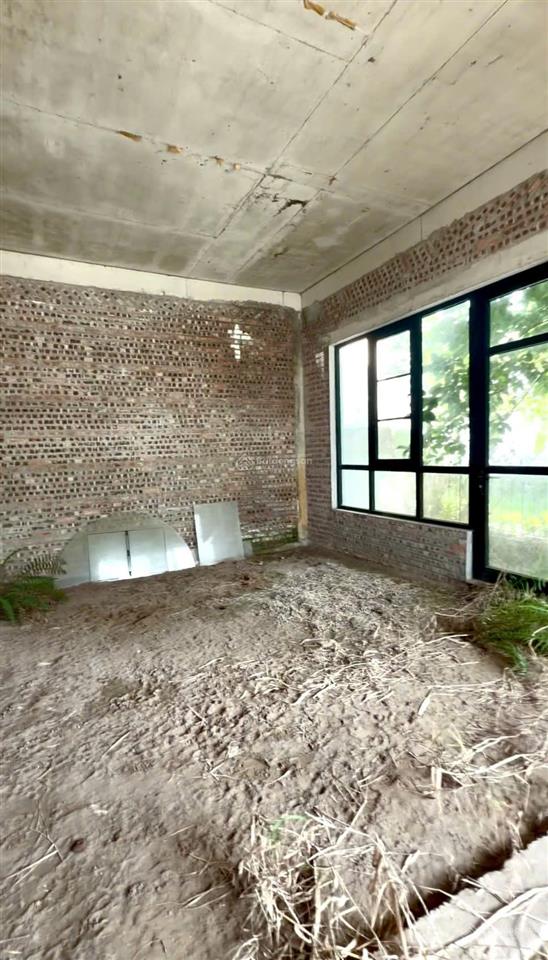 Cần cho thuê biệt thự hơn 400m2 làm kho tại khu vistalago  nam an khánh