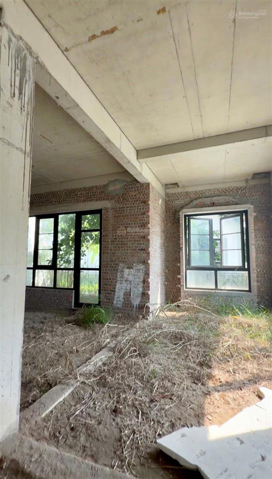 Cần cho thuê biệt thự hơn 400m2 làm kho tại khu vistalago  nam an khánh