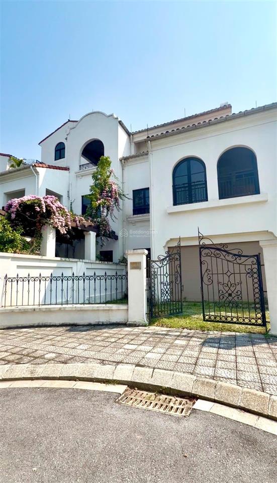 Cần cho thuê biệt thự hơn 400m2 làm kho tại khu vistalago  nam an khánh