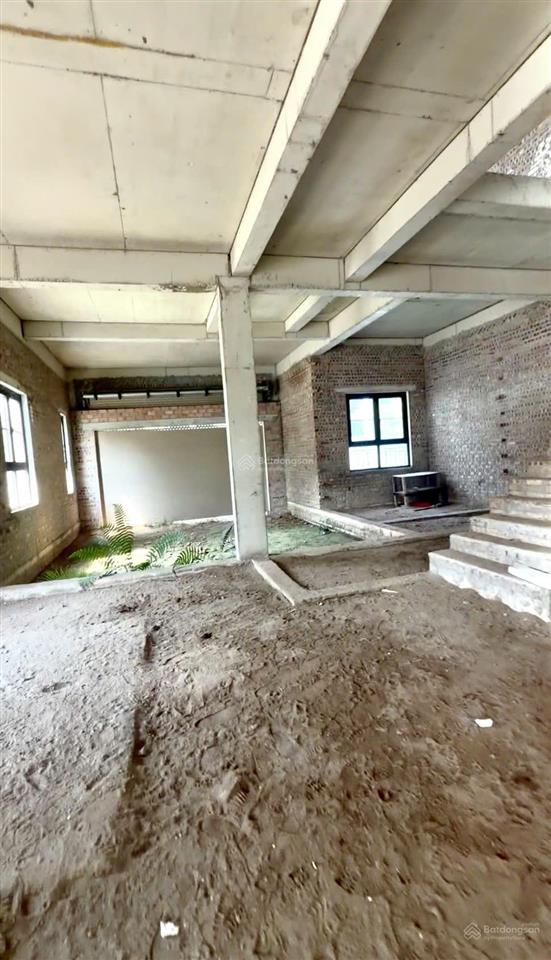 Cần cho thuê biệt thự hơn 400m2 làm kho tại khu vistalago  nam an khánh