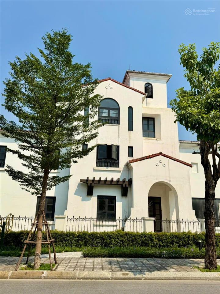 Cần cho thuê biệt thự hơn 400m2 làm kho tại khu vistalago  nam an khánh