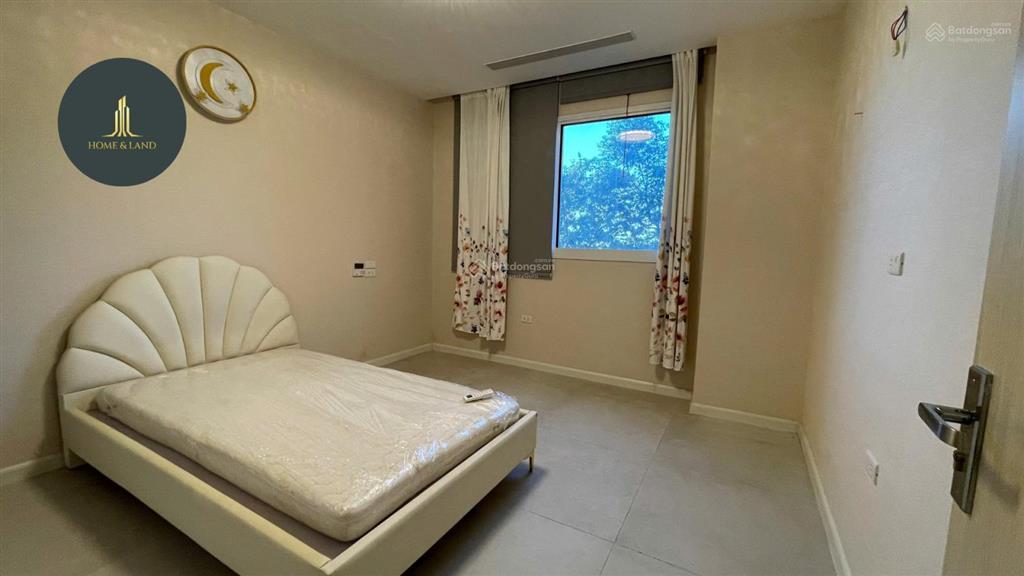 Cho thuê căn hộ 3pn  2vs full đồ 150m2 đẹp tại essensia