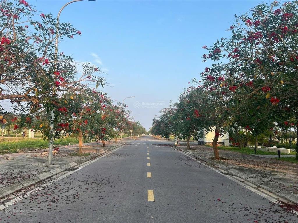 Bán đất tại tnr stars bỉm sơn, thanh hóa. diện tích 70m2, mặt tiền 5m.  hạnh 0966 382 ***