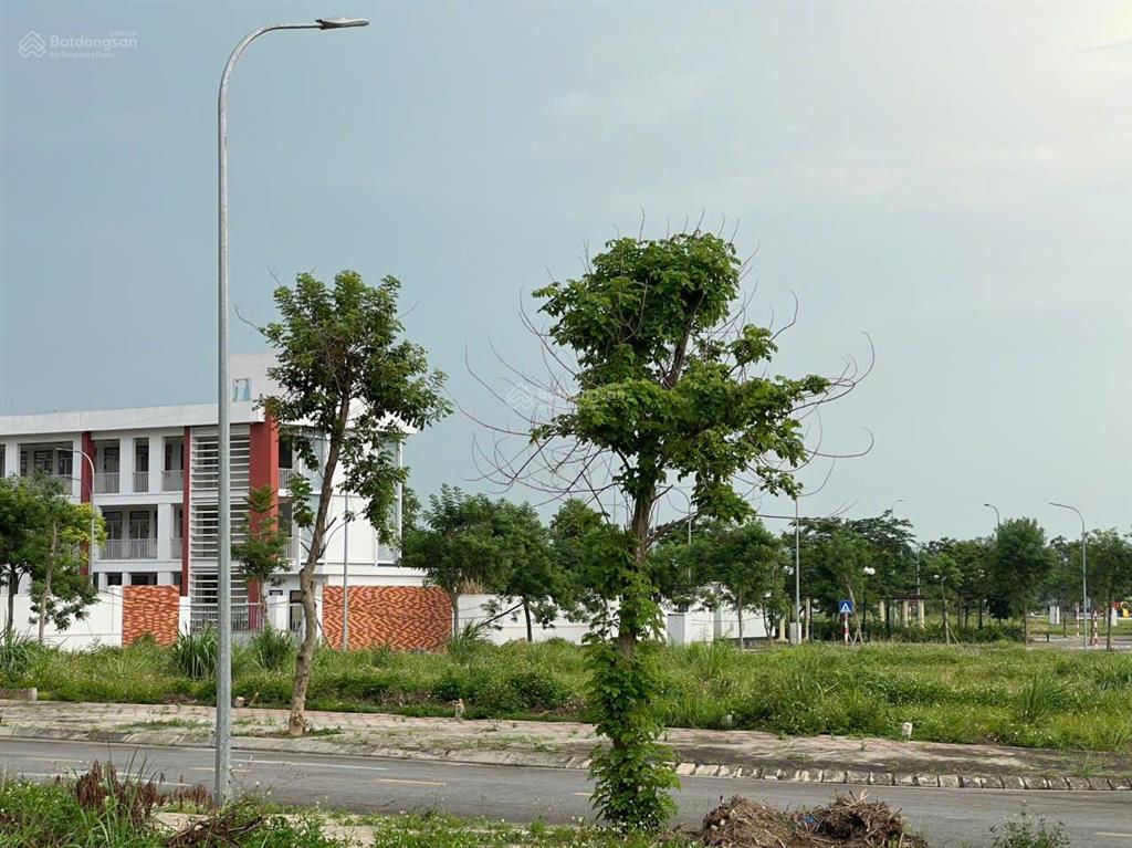 Bán đất tại tnr stars bỉm sơn, thanh hóa. diện tích 70m2, mặt tiền 5m.  hạnh 0966 382 ***