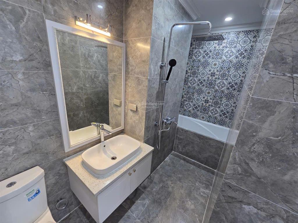 Cho thuê penthouse skylake s2  134m2  3pn  tầng cao view đỉnh  nội thất cơ bản  vào ngay