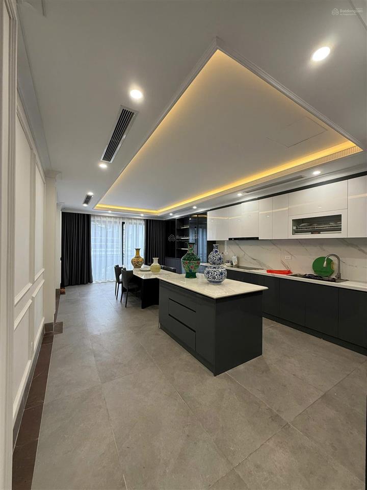 Chính chủ cho thuê nhà nguyên căn 6 tầng full thang máy ôtô đỗ cửa