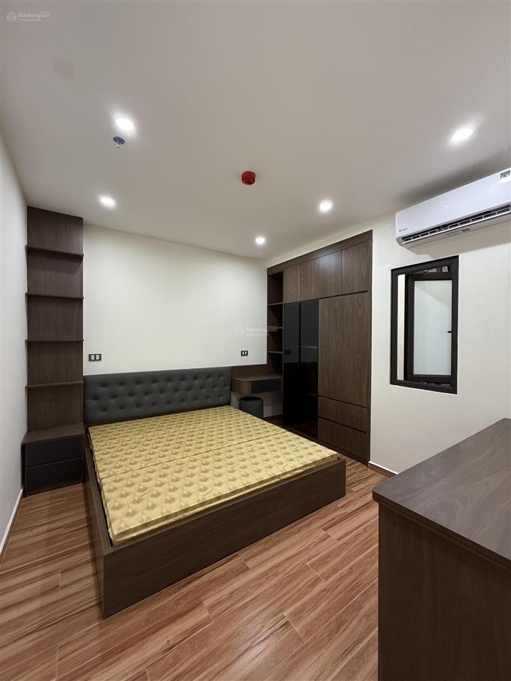 Chính chủ cho thuê căn hộ 2n1k 2vs tại đường xuân la, 50m đi bộ ra hồ tây