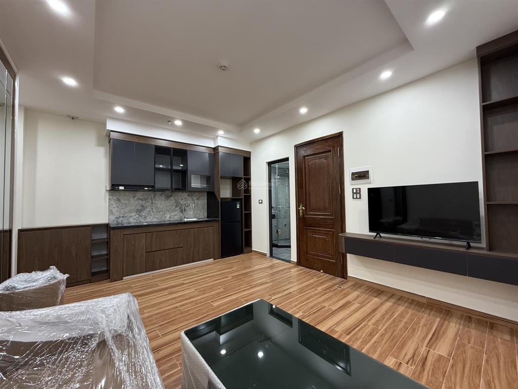 Chính chủ cho thuê căn hộ 2n1k 2vs tại đường xuân la, 50m đi bộ ra hồ tây