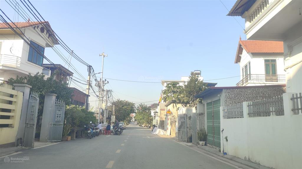 Bán đất gần cầu hồng hà đường 48m