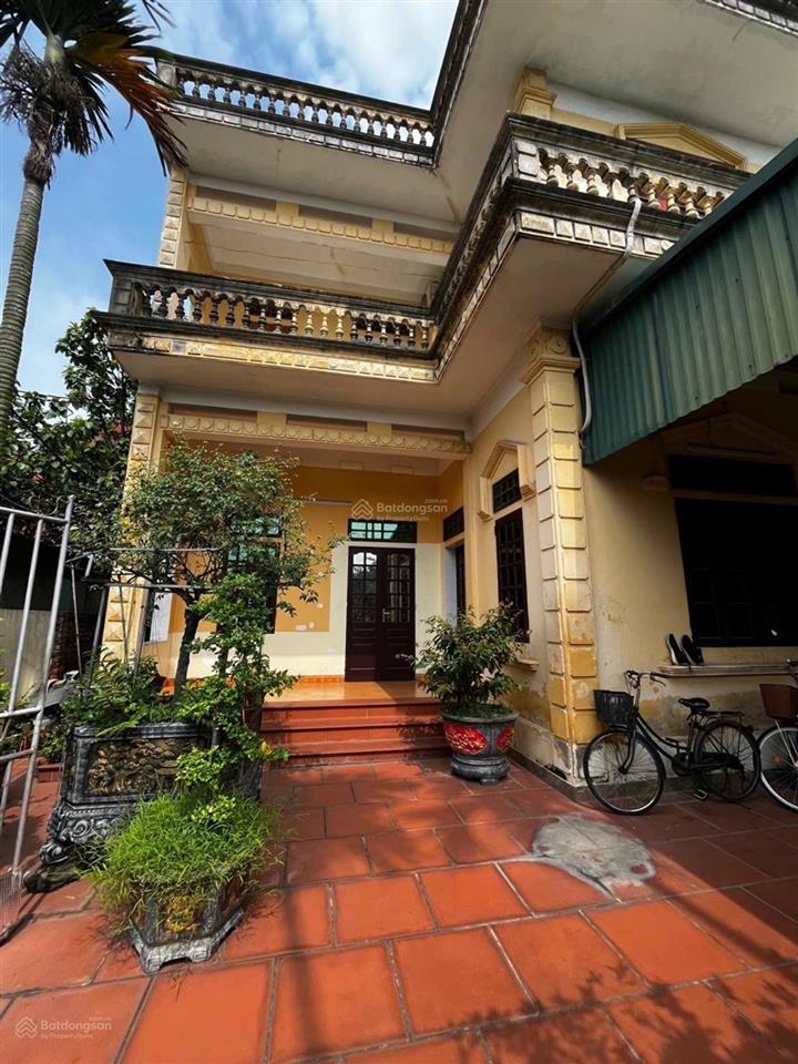 Bán đất 200m làng xuân lê, xã xuân lâm cũ, đã có nhà 2 tầng lô góc, chỉ việc xách valy về ở