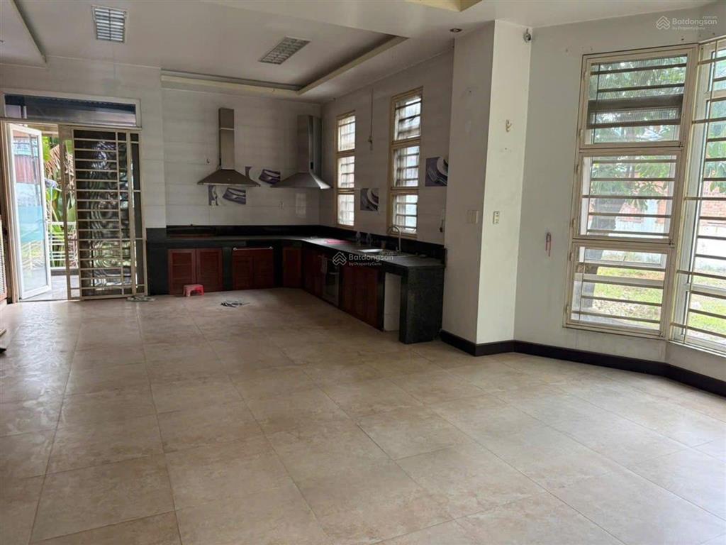 Bán siêu biệt thự 1080m2 mặt tiền lê thị riêng  ngang khủng 24m giá chỉ 7x tỷ còn tl