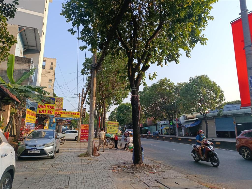 Bán siêu biệt thự 1080m2 mặt tiền lê thị riêng  ngang khủng 24m giá chỉ 7x tỷ còn tl
