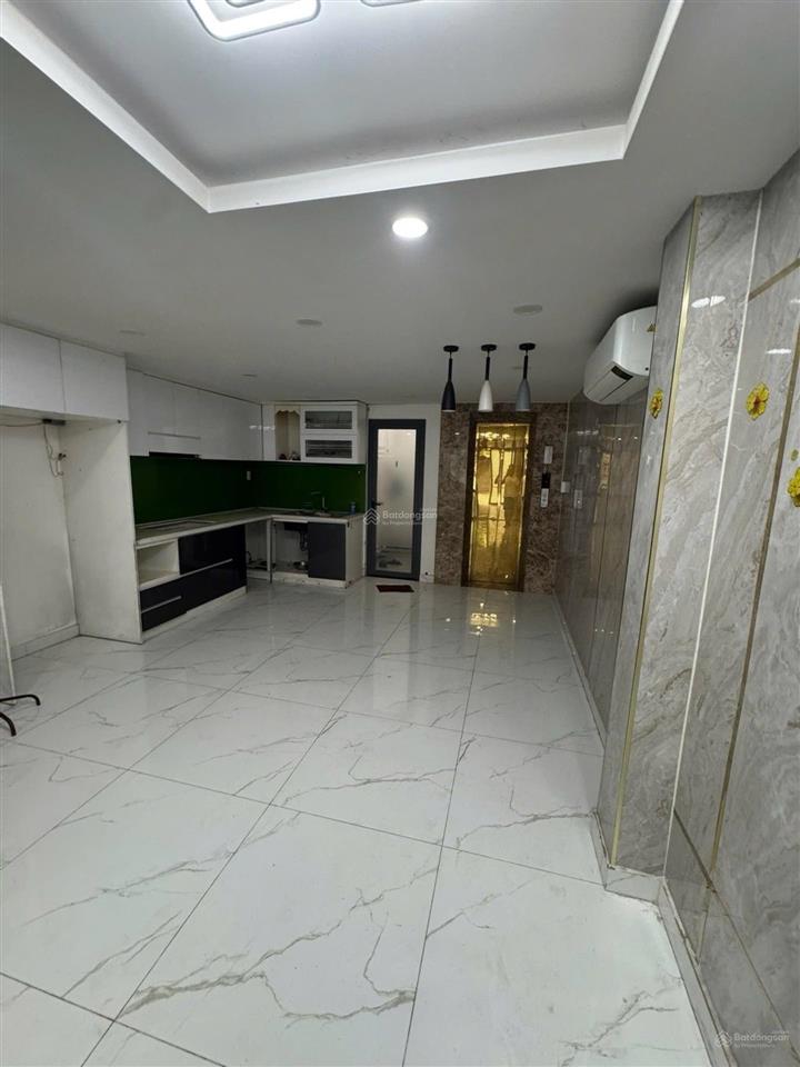 Nhà mặt tiền kd 3 tầng 90m2 có thang máy, đường hiệp thành 31, sát nguyễn ảnh thủ, giá chỉ 8.2 tỷ