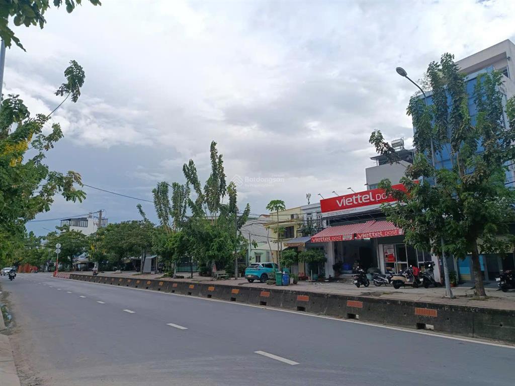 Bán biệt thự 5 tầng 200m2 có thang máy ta28/ lê thị riêng, lê văn khương, thới an  giá 25.x tỷ