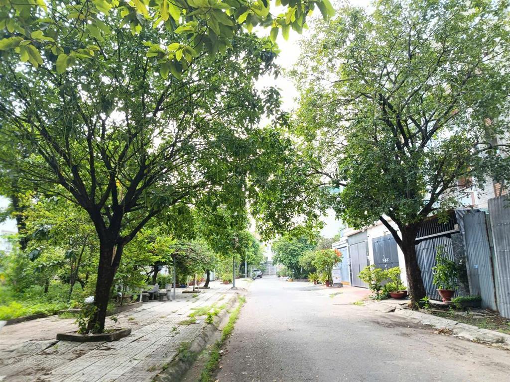 Bán biệt thự 5 tầng 200m2 có thang máy ta28/ lê thị riêng, lê văn khương, thới an  giá 25.x tỷ