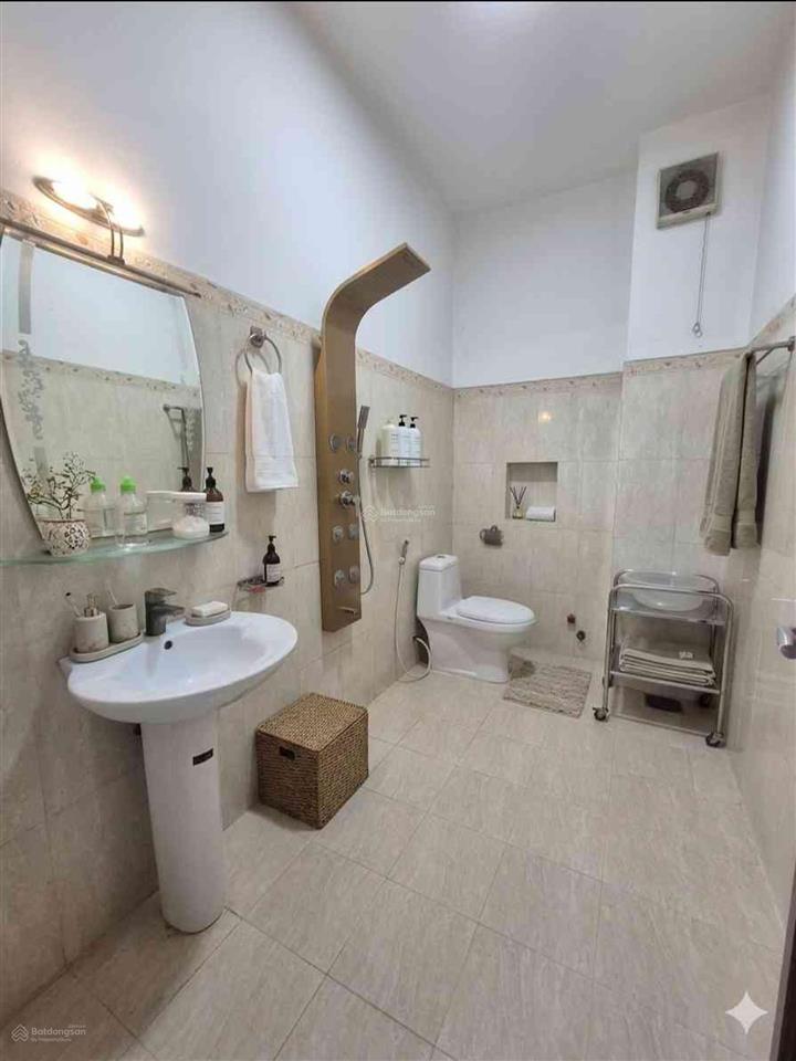 Bán biệt thự giá siêu hời tại lê thị riêng, thới an, quận 12 357m2 sử dụng, 4pn, 5wc giá chỉ 9.x tỷ