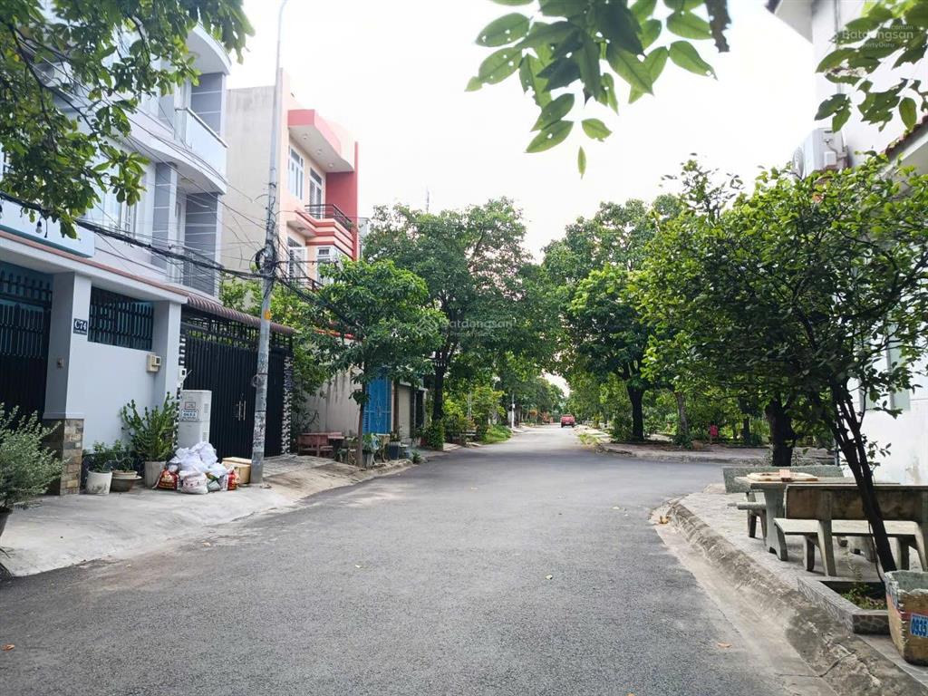 Bán biệt thự giá siêu hời tại lê thị riêng, thới an, quận 12 357m2 sử dụng, 4pn, 5wc giá chỉ 9.x tỷ