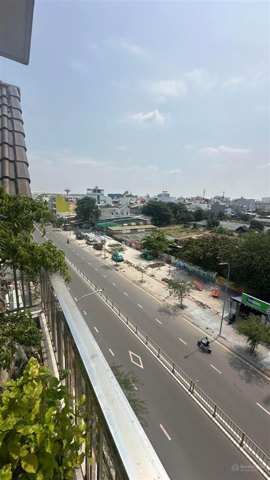 Mặt tiền kinh doanh sầm uấtngang 5m5 tầng 4pn 5wc hiệp thành 43giảm sốc 2.9 tỷ giá bán 9.6 tỷ