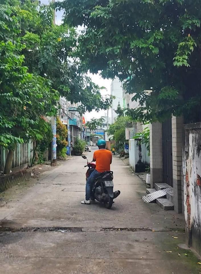 Bán 158m2 đất tặng nhà cấp 4 hẻm xe tải thông  6mx27m huỳnh thị hai giảm sốc 1 tỷ còn 6.55 tỷ