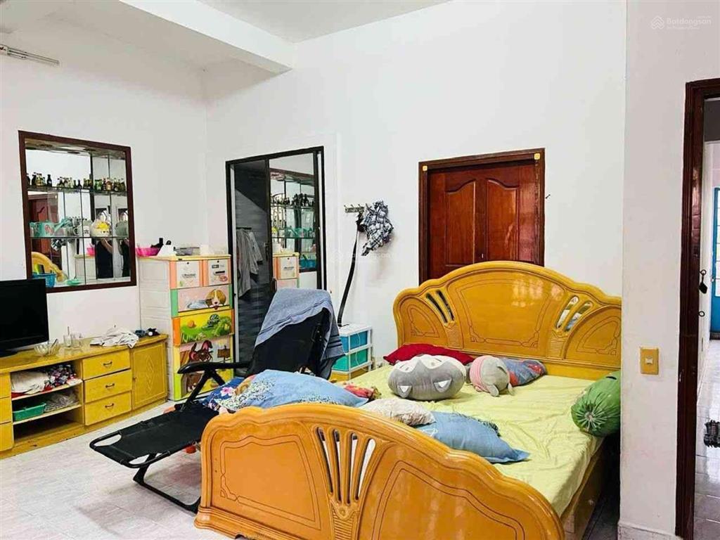 Bán nhà biệt thự sân vườn, nguyễn văn quá, đông hưng thuận 1100m2 ngang khủng 40m  giá bán 63 tỷ