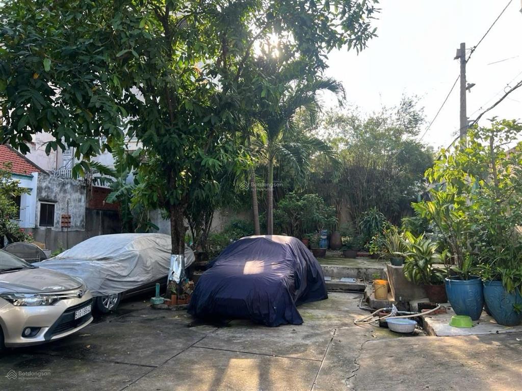 Bán nhà biệt thự sân vườn, nguyễn văn quá, đông hưng thuận 1100m2 ngang khủng 40m  giá bán 63 tỷ