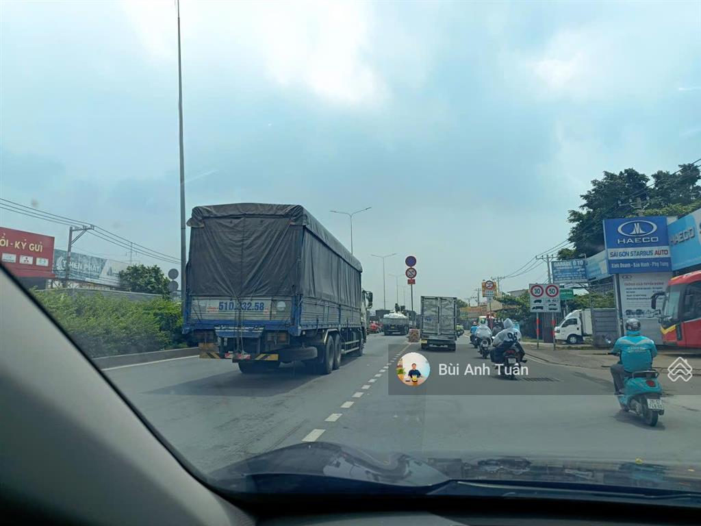 Bán nhà kho xưởng 16500m2 đường lớn xe tải xe cont tránh nhau sát mặt tiền quốc lộ 1a  giá 390 tỷ