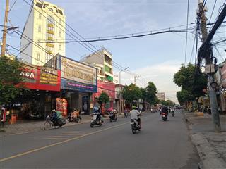 Gấp bán kho xưởng lớn 2100m2 đường xe tải, sát mặt tiền lê văn khương, tân thới hiệp, giá 4x tỷ