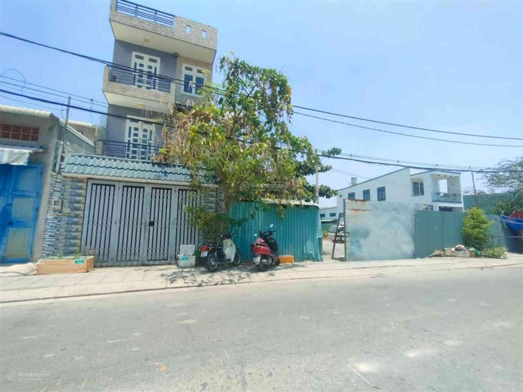 Bán đất 1402m2 tặng nhà 3 tầng ngang lớn 34m  tô ký  tân xuân hóc môn cần bán gấp giá chỉ 37,98tỷ