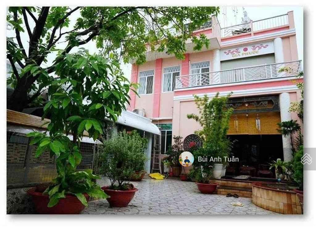 Ngộp bank! bán biệt thự 3 tầng 300m2 mặt tiền thạnh lộc, hà huy giáp, ngã tư ga  giá còn 19 tỷ