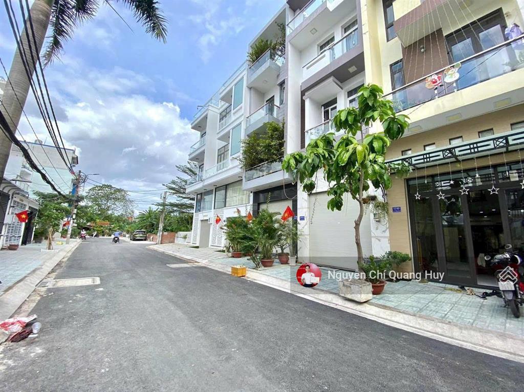Nhà phố  giá cực tốt khu vực huỳnh tấn phát  đường 9m vỉa hè thông thoáng  sổ hồng giá 6,3 tỷ