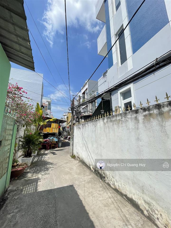 Nhà cấp 4 tiện xây mới  làm căn hộ dịch vụ  phòng trọ cho thuê  5,56m x 18m sổ hồng giá 5,99 tỷ