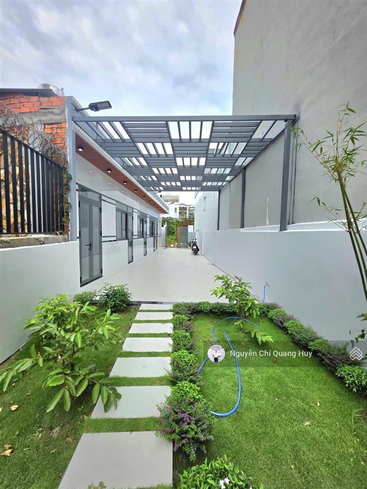 Nhà phố sân vườn xanh mát  đường xe hơi huỳnh tấn phát  khu dân cư an ninh  8m x 14m giá 6,2 tỷ