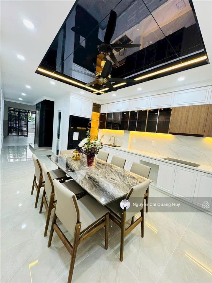 Nhà phố hiện đại dân trí cao  khu cư xá ngân hàng quận 7  đường số rộng 12m có vỉa hè giá 17,8 tỷ