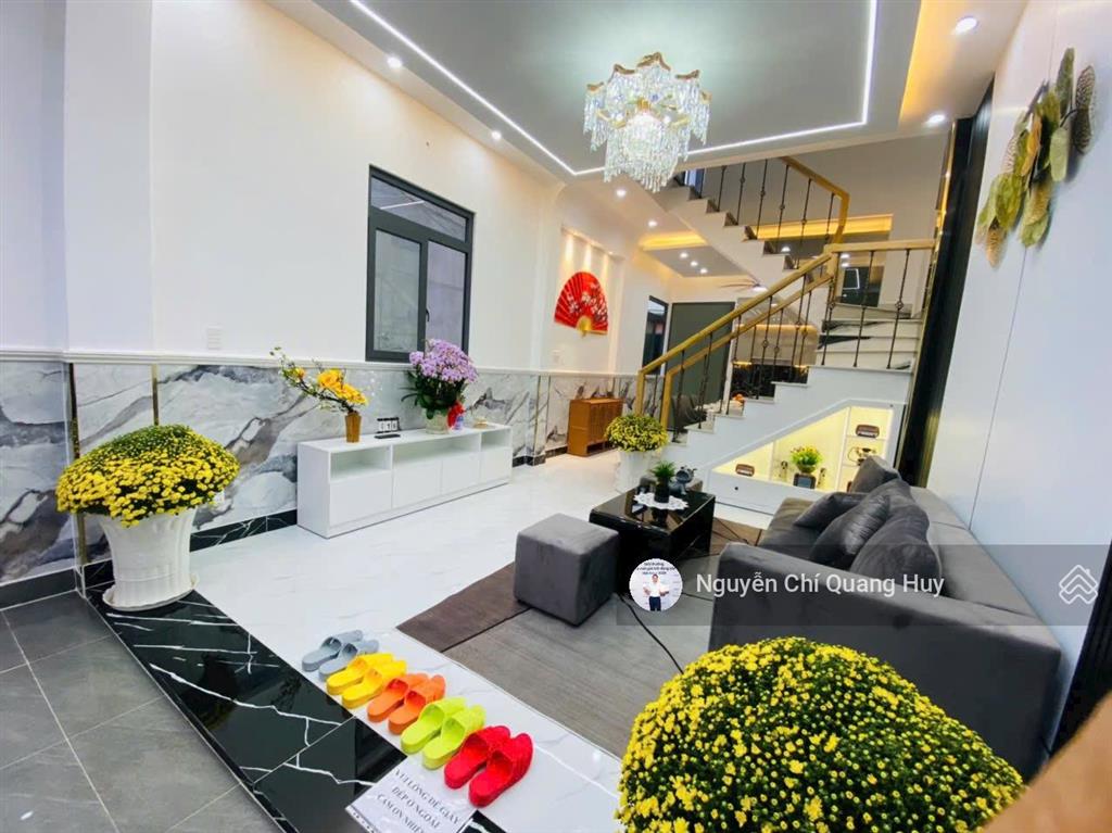 Nhà phố hiện đại cao cấp  hẻm 2174 huỳnh tấn phát đầy đủ nội thất  4x11m sổ hồng mới giá 6,35 tỷ