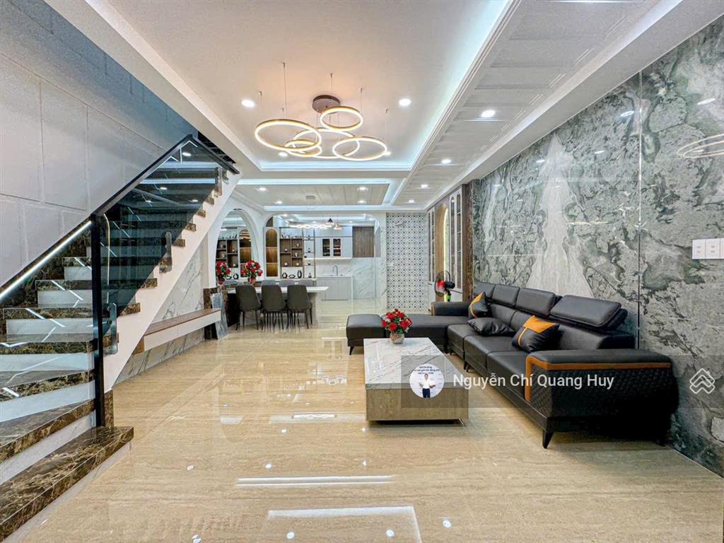 Nhà phố hiện đại xây dựng tâm huyết đón đầu cầu nguyễn khoái 1041 trần xuân soạn 5m x 12m sổ hồng