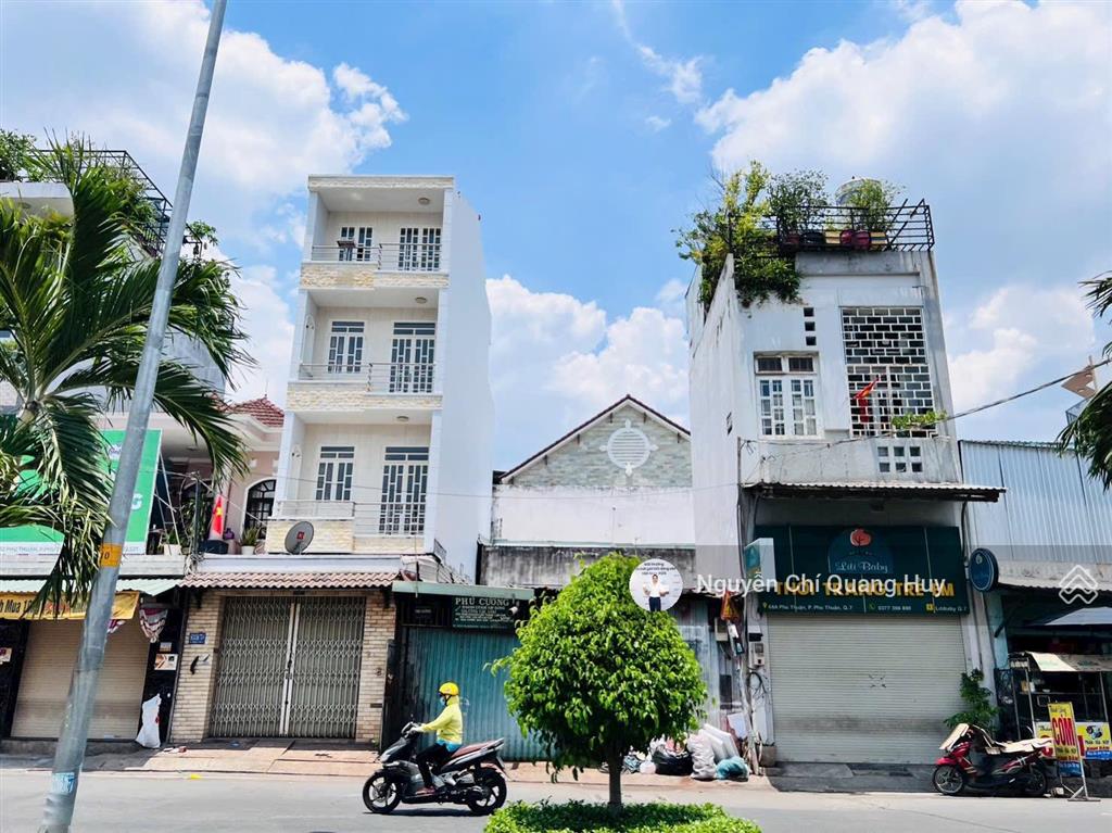Ngộp bank  vị trí đẹp nhà phố mặt tiền kinh doanh  đường 20m phú thuận quận 07  4x19m giá 16,2tỷ