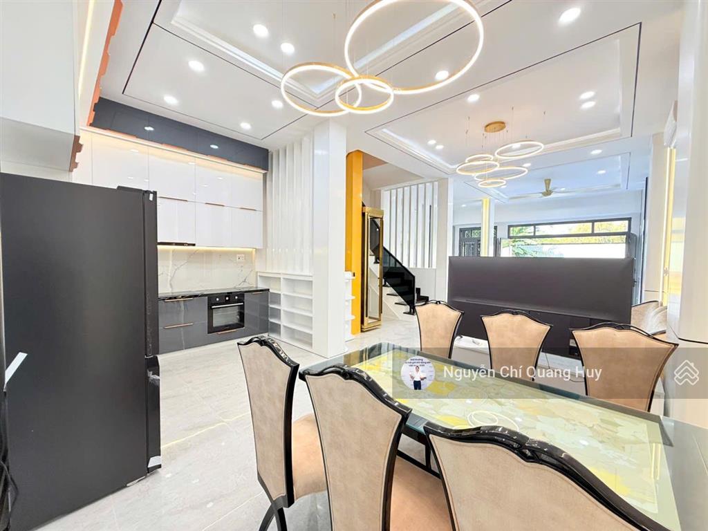Nhà phố hiện đại, đồng bộ dân trí cao  đường 8m kdc đào tông nguyên  6x13,5m sổ hồng, giá 9,6 tỷ