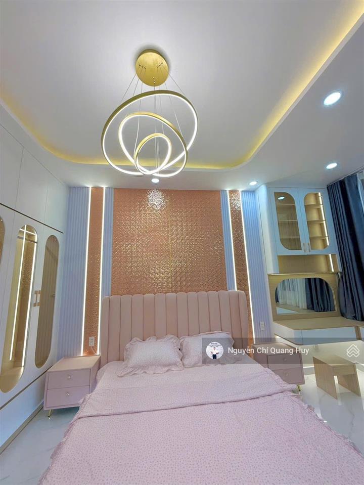 Nhà phố hiện đại đủ nội thất  khu dân trí cao, đường 8m 2295 huỳnh tấn phát  4x19m giá 8,6 tỷ