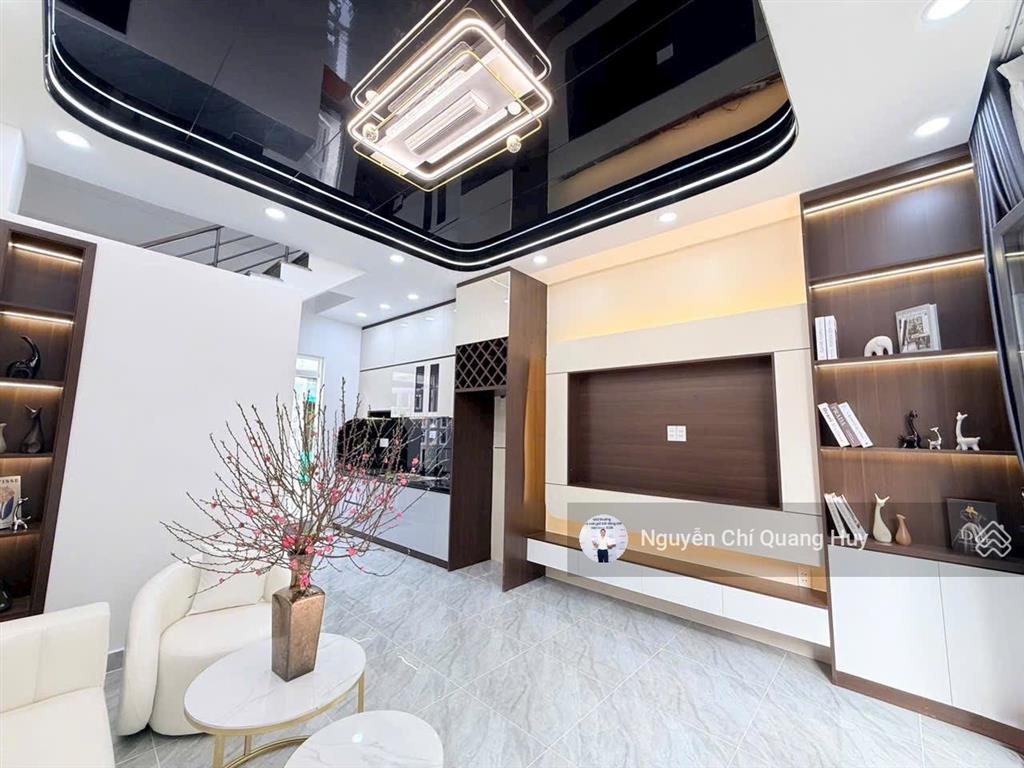 Nhà phố hiện đại  khu dân cư hiện hữu  vị trí đẹp 751 trần xuân soạn  4,2x8m sổ hồng giá 5,99 tỷ