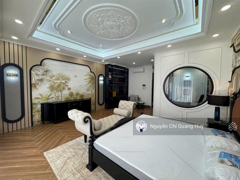 Nhà phố khu dân trí cao khang trang  đường số tân mỹ cách 200m phú mỹ hưng 5,6m x 20m giá 29,8 tỷ